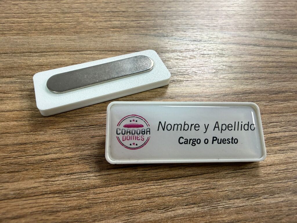 IDENTIFICADORES 55X20 MM CON 3 IMANES